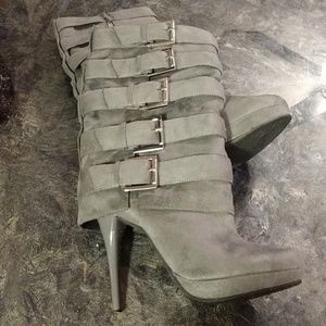 MICHAEL ANTONIO
Gray Womens Masado